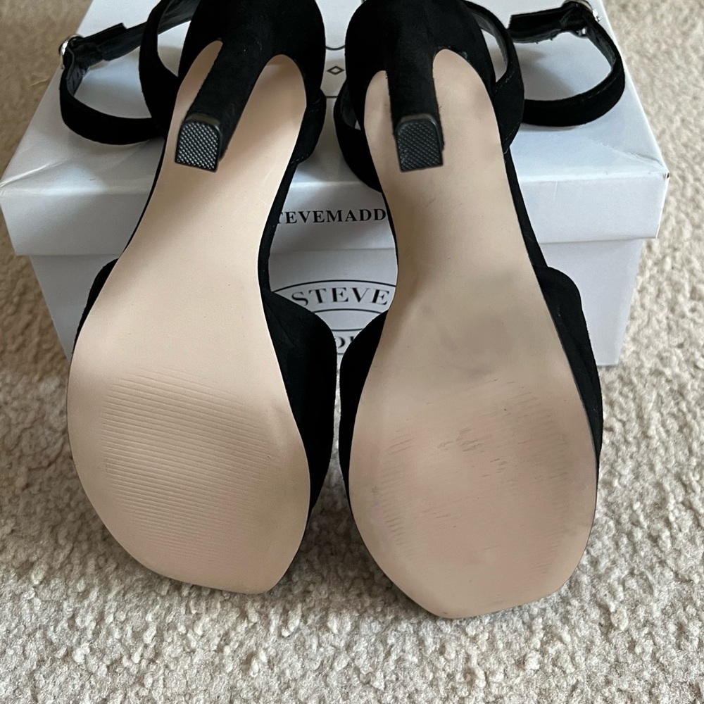 🔥♥️ NIB Steve Madden Black High Heel Suede Sandals - Picture 9 of 11